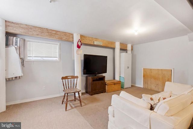 226 N 13TH ST, Surf City, NJ 08008