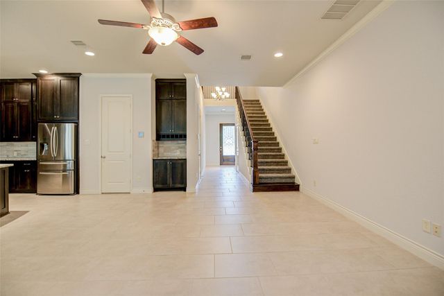 19 Daffodil Meadow Place, The Woodlands, TX 77375