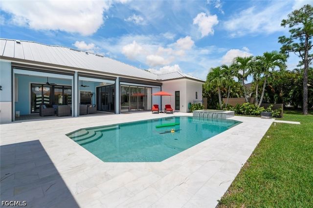 15367 Old Pine CT, Fort Myers, FL 33912