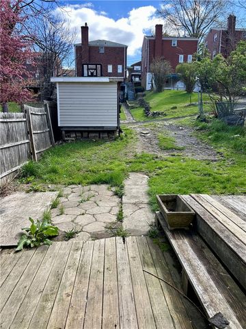 4327 Haldane St, Greenfield, PA 15207