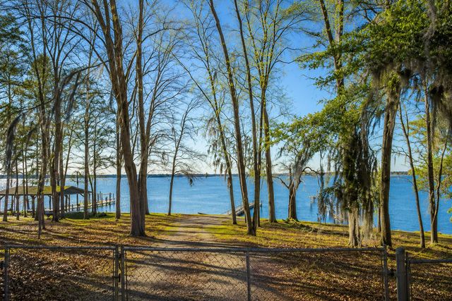 1217 Birch Drive, Summerton, SC 29148