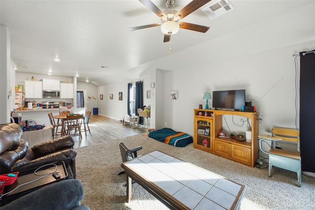 12617 Florence Lane, Yukon, OK 73099