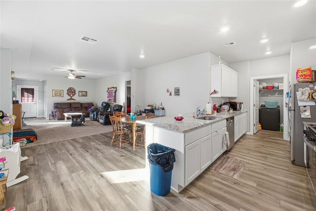 12617 Florence Lane, Yukon, OK 73099