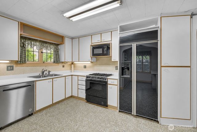 434 N Borough Road, Tacoma, WA 98403