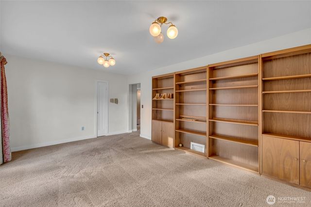 434 N Borough Road, Tacoma, WA 98403