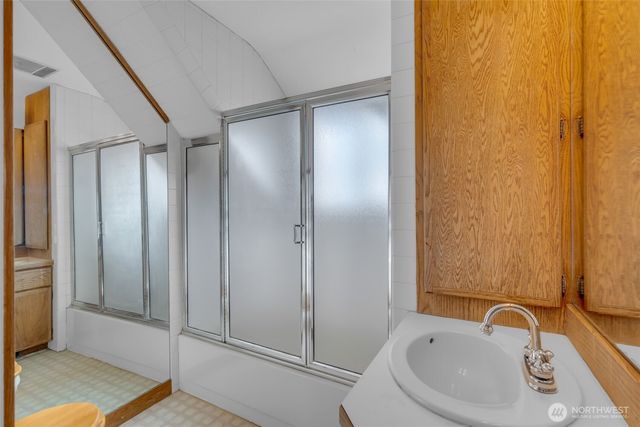 434 N Borough Road, Tacoma, WA 98403