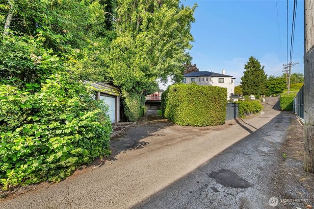 434 N Borough Road, Tacoma, WA 98403