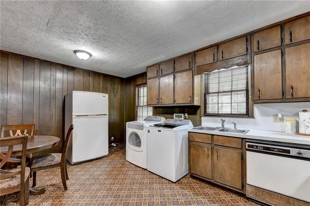 2140 Irwin Bridge Road NW, Conyers, GA 30012