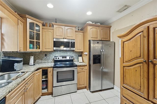 50 SW 58th Ct, Miami, FL 33144