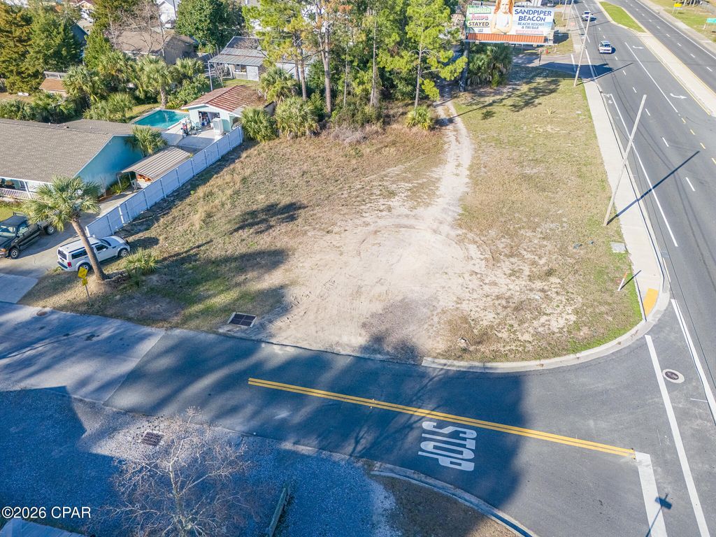 Image 14 of property listing at 401 & 403 N Arnold Road, Panama City Beach, FL 32413