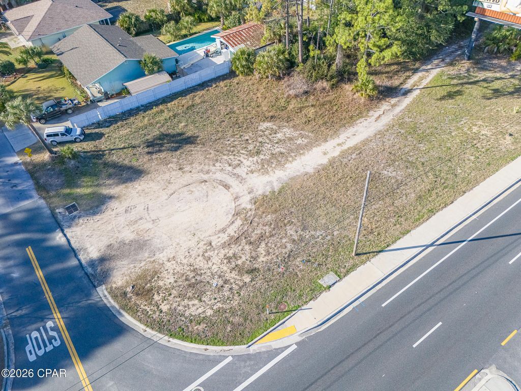 Image 15 of property listing at 401 & 403 N Arnold Road, Panama City Beach, FL 32413