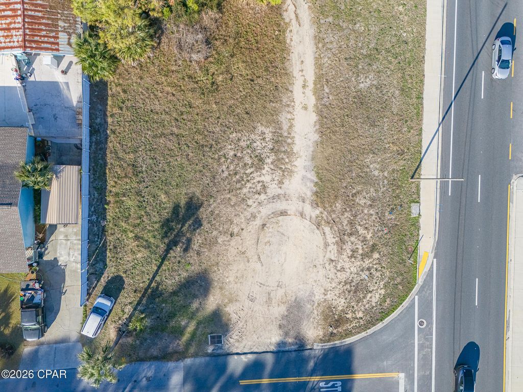 Image 8 of property listing at 401 & 403 N Arnold Road, Panama City Beach, FL 32413