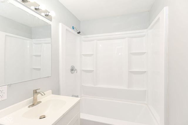 2212 E 86th Street, Indianapolis, IN 46240