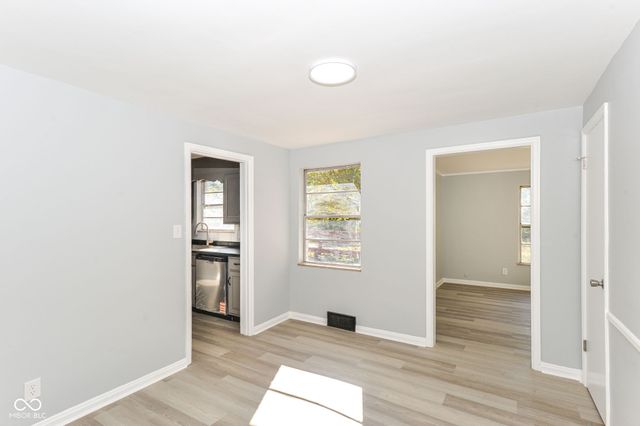 2212 E 86th Street, Indianapolis, IN 46240