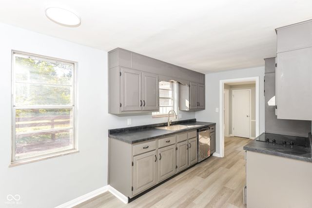 2212 E 86th Street, Indianapolis, IN 46240