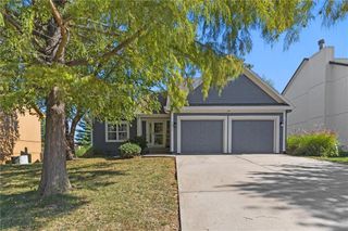 7511 N Lewis Avenue, Kansas City, MO 64158