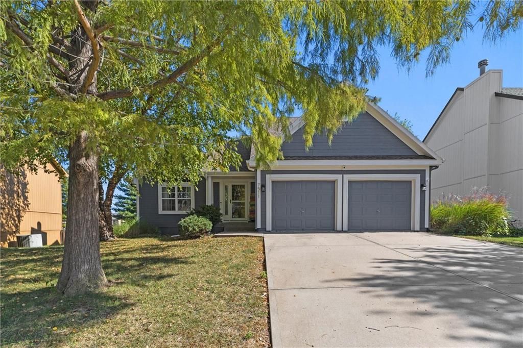 7511 N Lewis Avenue, Kansas City, MO 64158