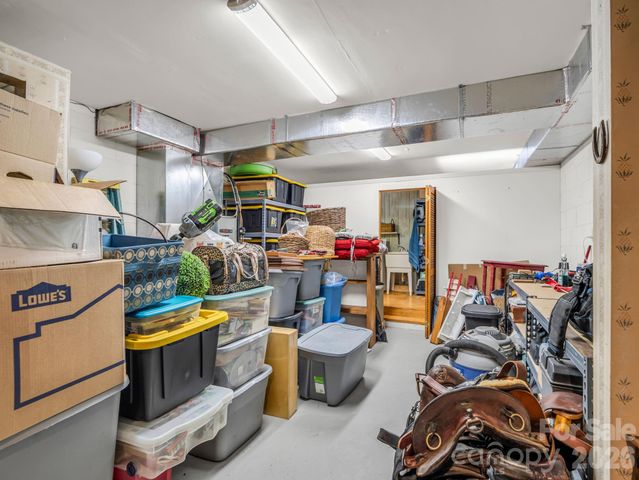 2760 Ugugu Drive, Brevard, NC 28712