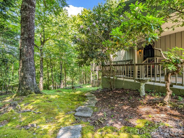 2760 Ugugu Drive, Brevard, NC 28712