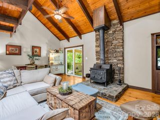 2760 Ugugu Drive, Brevard, NC 28712