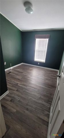 703 W Oakland Avenue, Seadrift, TX 77983