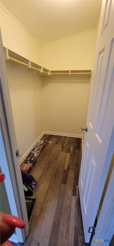 703 W Oakland Avenue, Seadrift, TX 77983