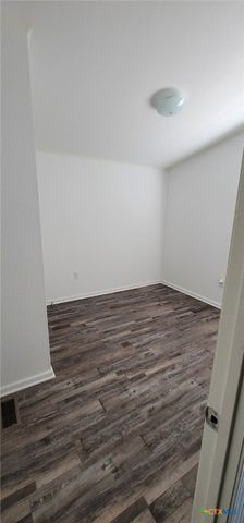 703 W Oakland Avenue, Seadrift, TX 77983