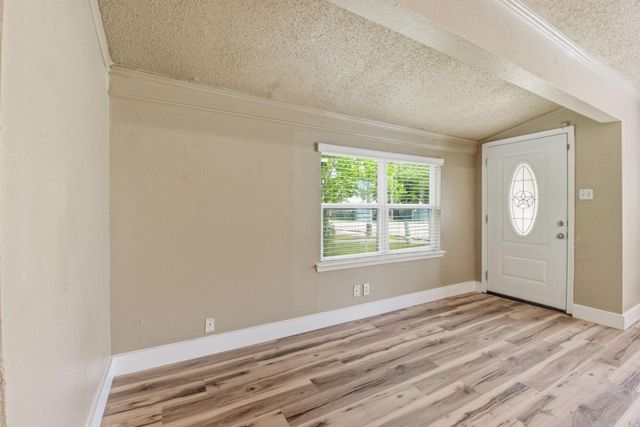 1109 E Walker Street, League City, TX 77573