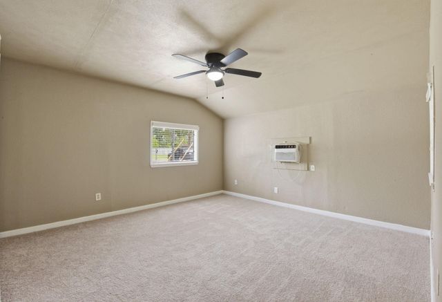 1109 E Walker Street, League City, TX 77573