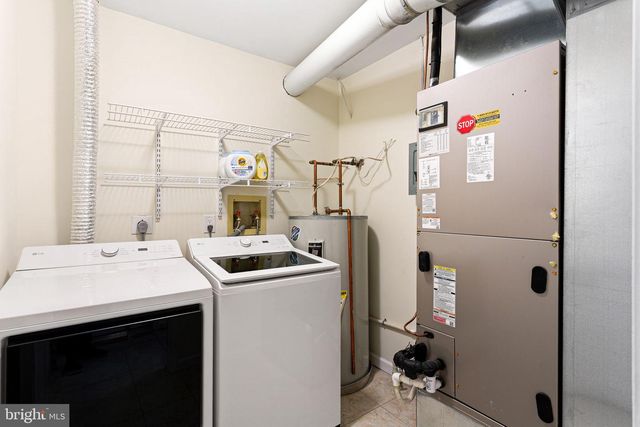 111 ASHBY CT, Mt Laurel, NJ 08054