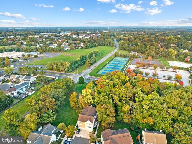 111 ASHBY CT, Mt Laurel, NJ 08054