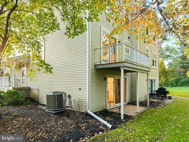 111 ASHBY CT, Mt Laurel, NJ 08054