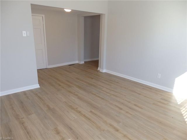 491 W Peacock Avenue, Denton, NC 27239