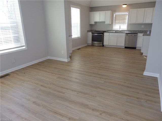 491 W Peacock Avenue, Denton, NC 27239