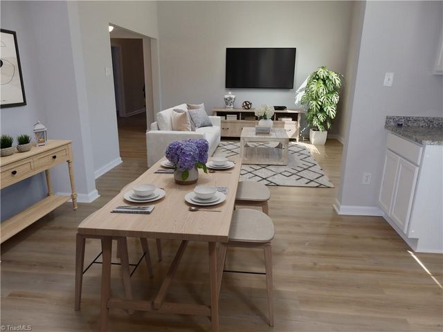 491 W Peacock Avenue, Denton, NC 27239