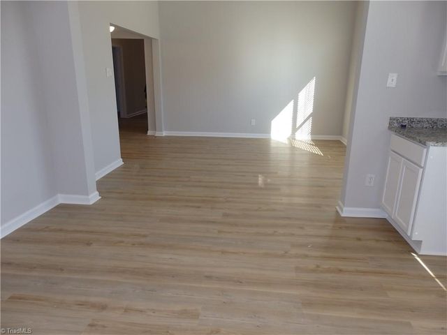 491 W Peacock Avenue, Denton, NC 27239