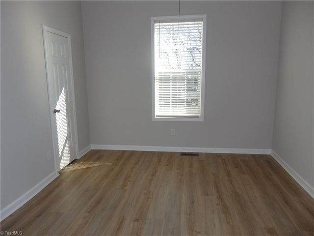 491 W Peacock Avenue, Denton, NC 27239