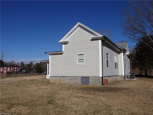 491 W Peacock Avenue, Denton, NC 27239