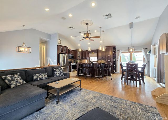 46 Harvest Lane, Commack, NY 11725