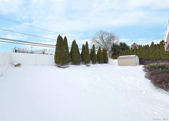 46 Harvest Lane, Commack, NY 11725