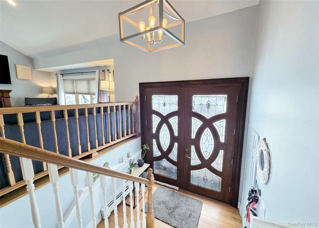 46 Harvest Lane, Commack, NY 11725