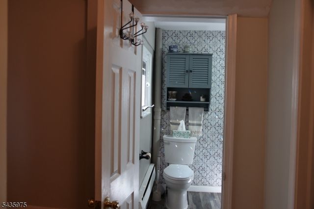 162 Lakeside Dr, Liberty Twp., NJ 07823