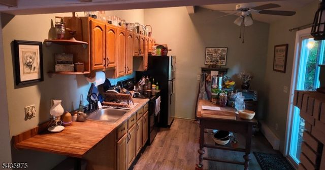 162 Lakeside Dr, Liberty Twp., NJ 07823