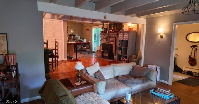 162 Lakeside Dr, Liberty Twp., NJ 07823