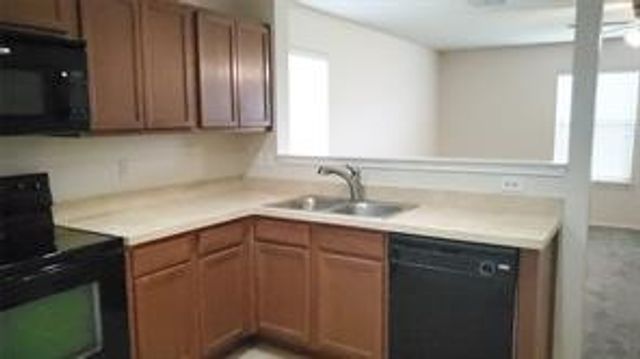 217 Silver Lake Trail, Fort Worth, TX 76140