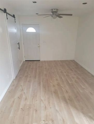 22233 Burton, Canoga Park, CA 91304