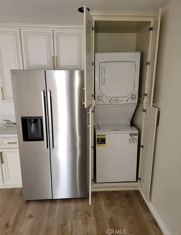 22233 Burton, Canoga Park, CA 91304
