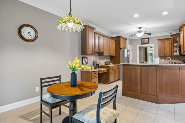 114 Hunt Crest Ct, Clarksville, TN 37043