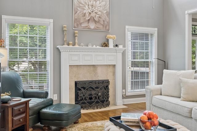 114 Hunt Crest Ct, Clarksville, TN 37043