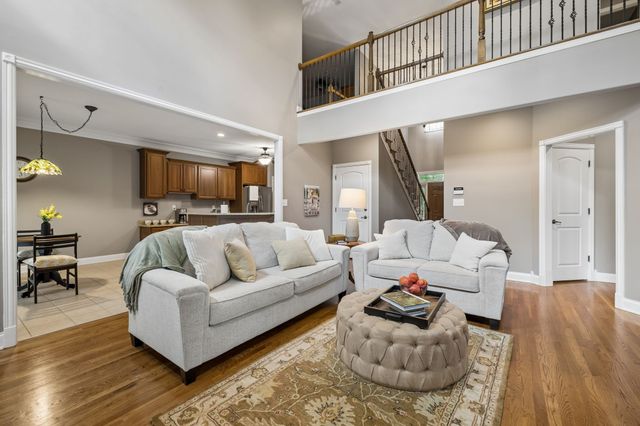 114 Hunt Crest Ct, Clarksville, TN 37043